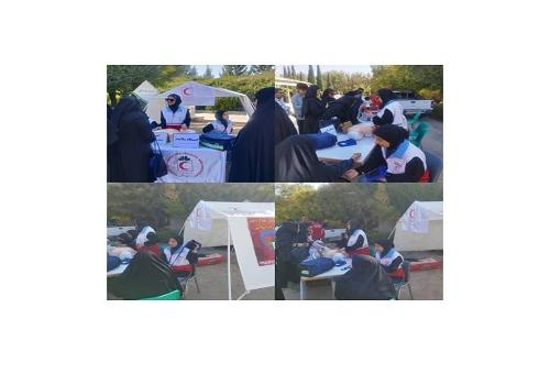 مرکز مشاوره امین واحد مرودشت با همکاری کانون دانشجویی هلال احمر اقدام به برپایی ایستگاه سلامت روان در محوطه دانشگاه نمود.